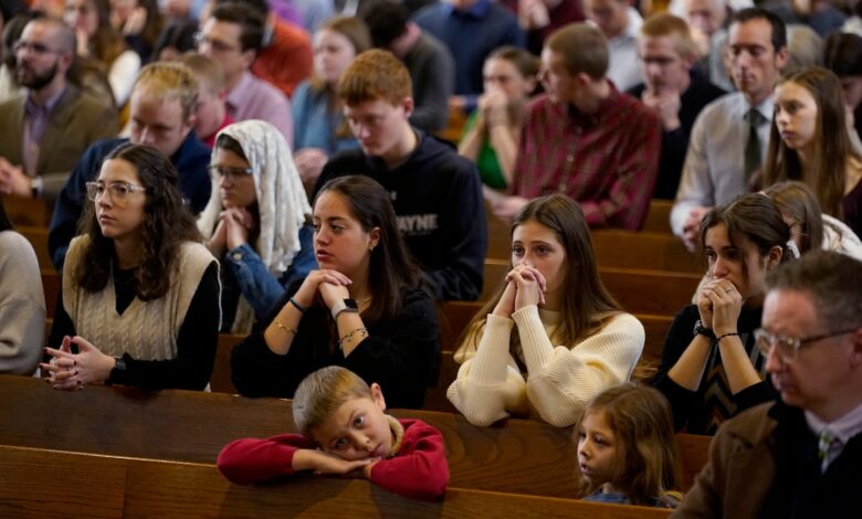 Why are religious teens happier than their secular peers? Why are religious teens happier than their secular peers?