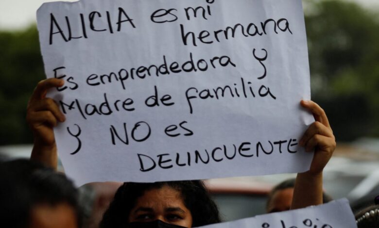 El Salvador: President Bukele engulfs the country in a human rights crisis after three years in government El Salvador: President Bukele engulfs the country in a human rights crisis after three years in government