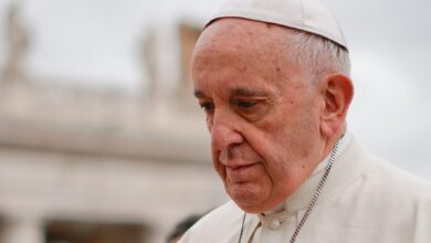 Pope Francis’ death mourned by Houston-area residents, elected officials – Houston Public Media