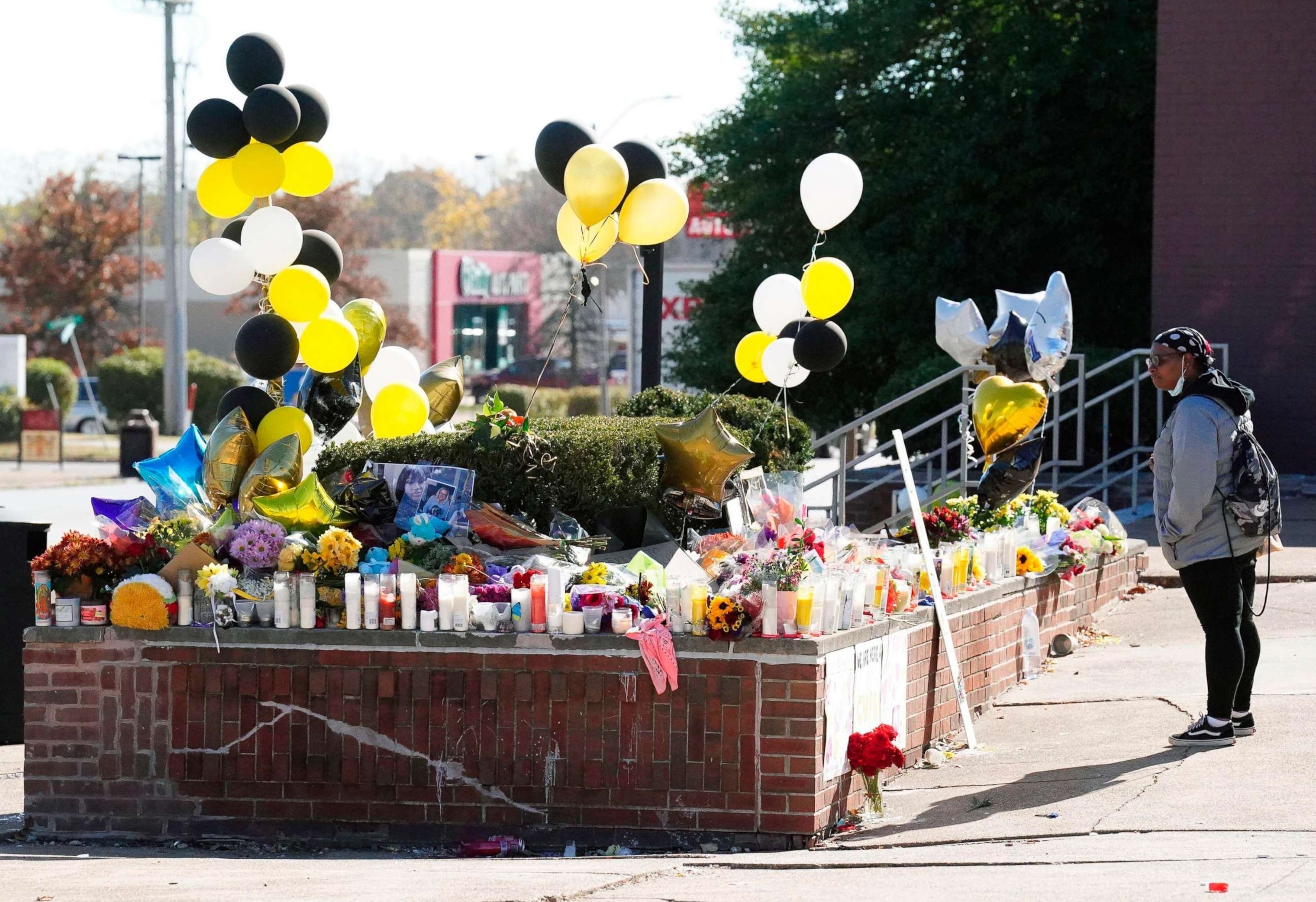 PHOTO: Memorial at the Central Visual and Performing Arts High School in St. Louis on Oct. 27, 2022. On Oct. 24, 2022 a gunman broke into the school, shot and killed a student and teacher and injured eight others.