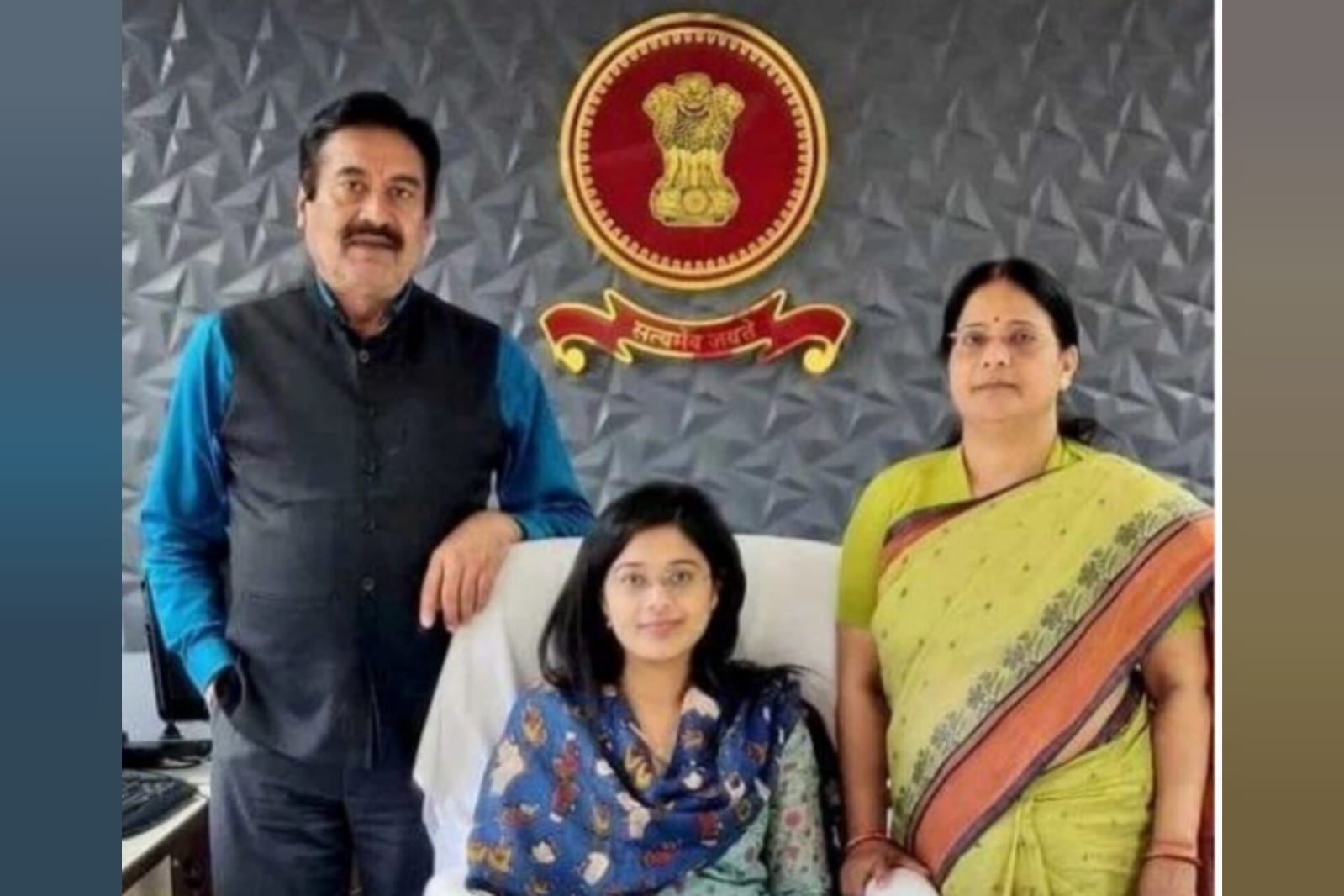 IAS Surabhi Gautam: The Inspirational Journey of Clearing UPSC and Conquering Multiple Exams